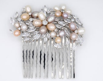 Crystal Bridal Comb, Floral Wedding Comb, Bridal Hair Accessory, Crystal Wedding Headpiece, Floral Hair Comb, Blush Wedding, Pearl Hair Comb