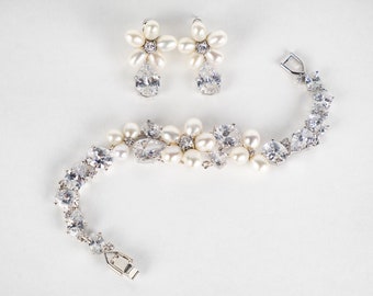 Crystal Pearl Bridal Floral Jewelry Set | Pearl Wedding Jewelry Bracelet and Earrings Set | Bridal Bracelet and Earring Set | Bridal Set