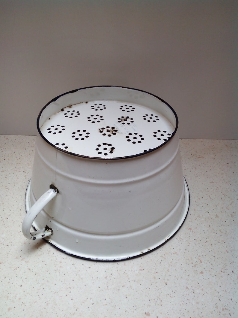 Vintage Enamel Colander Strainer Berry Bowl Rustic Kitchen Etsy