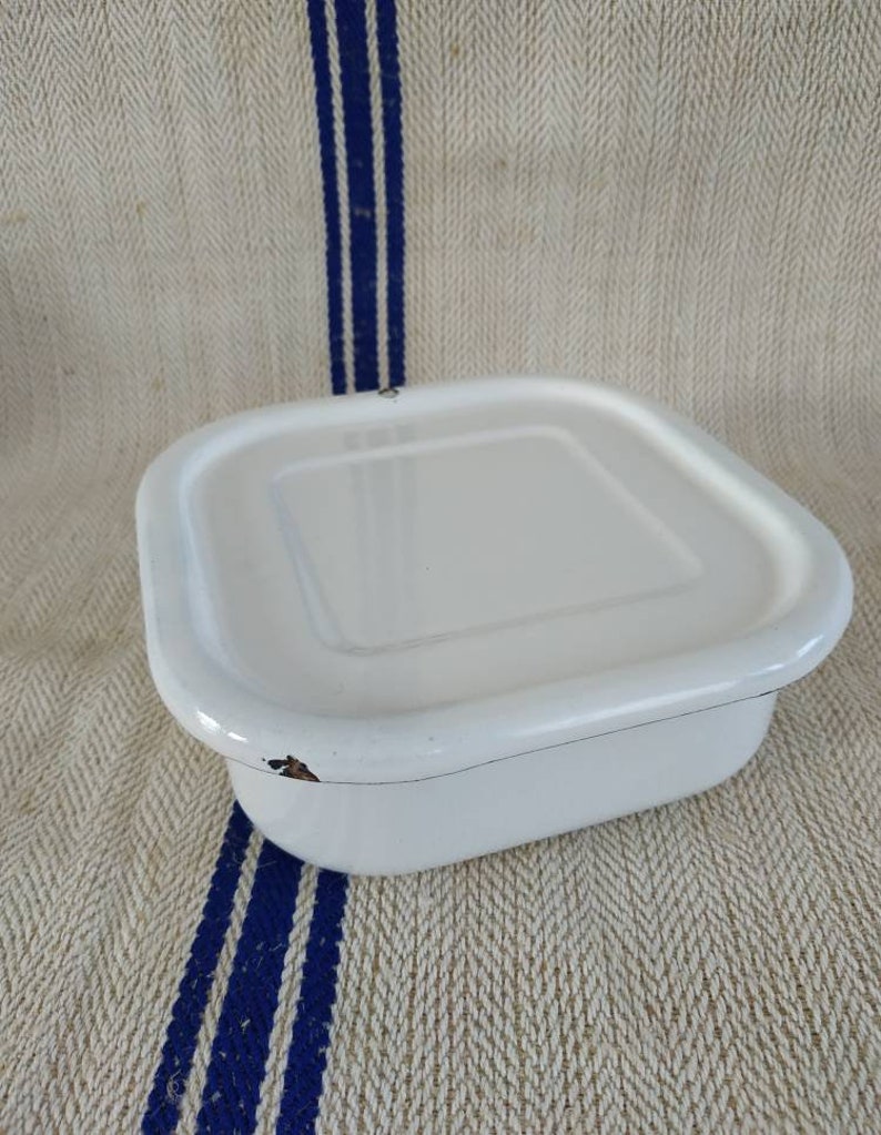 White Vintage Enamel Food Container Box Lidded Vintage White Etsy
