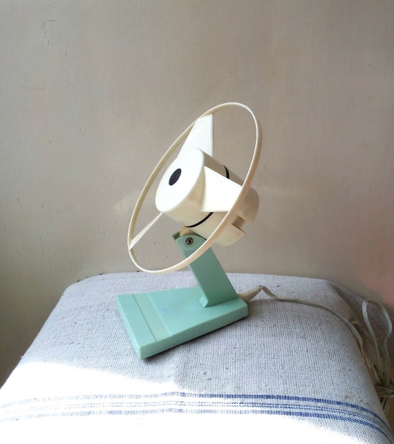 Cute Little Mint Cream Electric Desktop Fan 50s In Working Order Seafoam Table