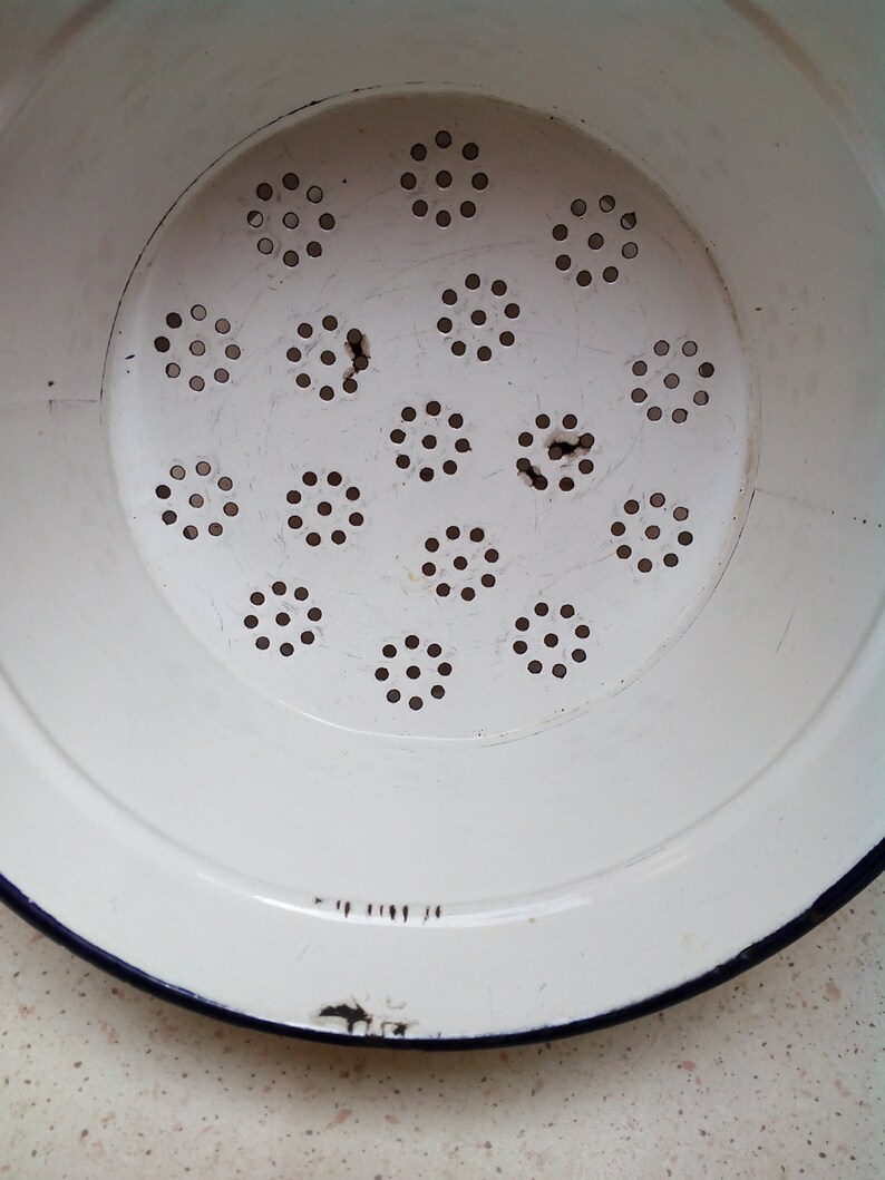 Vintage Enamel Colander Strainer Berry Bowl Rustic Kitchen Etsy