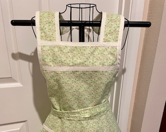 Women's Vintage Style Apron, Mint Floral Design, Full Body Apron,Cleaning Apron, Gardening Apron, Great Gift for Bridal Shower/Mother's Day