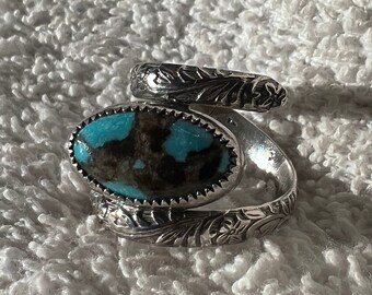 Turquoise and Sterling Silver Ring
