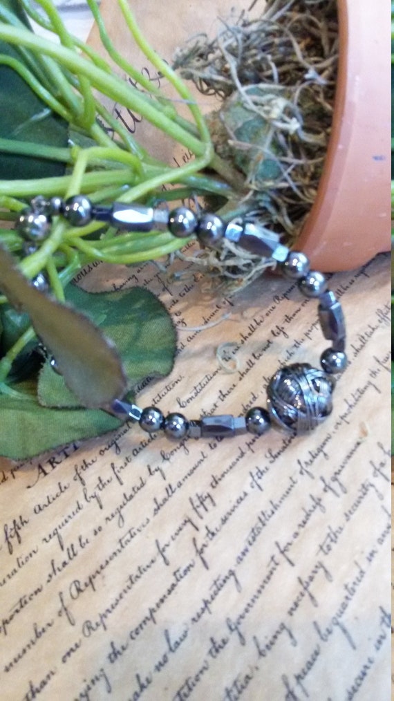 Necklace Black Hematite Magnetic Beads With Black Wire Spherical