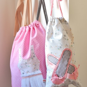 Ballet shoe bag, handmade cotton dance bag, sac to carry dance accessories, original gift for ballerinas, ballet pointe dance shoes bag. image 7