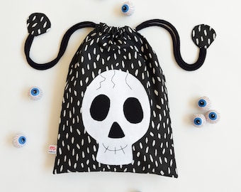 Halloween skull bag, Halloween cloth bag, skull bag, children's candy bag, scary bag.