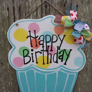 Happy birthday door hanger, birthday cupcake door hanger, birthday party decor, wood door hanger, farmhouse decor, birthday door hanger