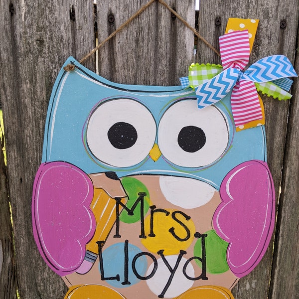 Teacher door hanger, personalized teacher door hanger, owl door hanger, classroom decor, teacher gift, farmhouse decor,classroom sign