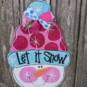 Snowman door hanger, winter door hanger, winter decor, personalized door hanger, Christmas decor, teacher gift, farmhouse decor.