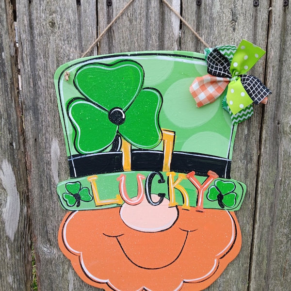 St. Patrick day door hanger, leprechaun gnome door hanger, Spring door hanger,  farmhouse decor, st. Patrick day decor, wood door hanger