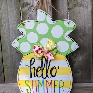 Summer door hanger, summer decor, pineapple door hanger, wood door hanger, hello Summer, porch decor, pool decor, farmhouse decor.