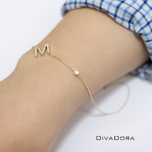 Diamant Buchstabe Armband aus 14K Gelbgold, Initial Armband, Geschenk für Sie, Benutzerdefinierte Armband, Diamant Lünette, DLBDD01