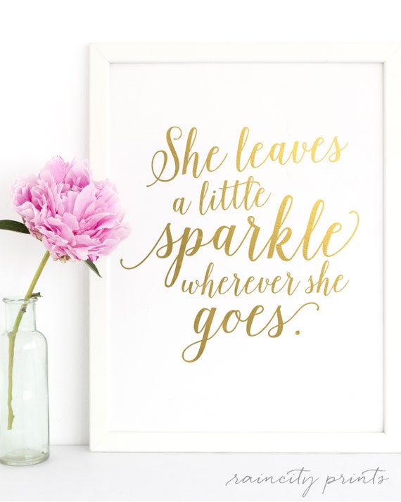 She Leaves a Little Sparkle ガールズルーム用ステッカー ビニールウォールデカールステッカー 印象的な言葉と星 L グリーン