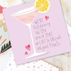 Carte d'amitié BFF drôle. Nous aimons le plein air dans le sens où nous aimons boire sur des flotteurs de piscine. Carte de meilleur ami. Carte Saint-Valentin