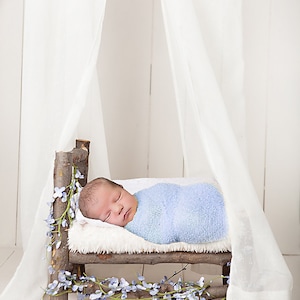 Instant Download! Newborn prop bed digital backdrop! Very easy to use! Looks very realistic!