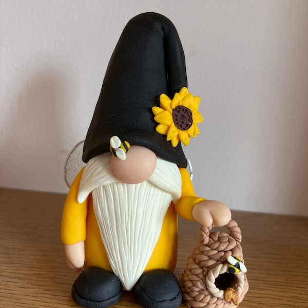 Beekeeper Gonk Gnome, Berty the beekeeper and hive, honeybee clay ornament, Nordic Gonk, bumblebee, Nisse, Tomte, handmade, gifts for her