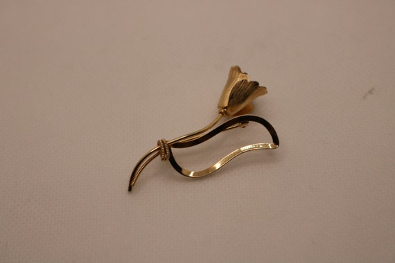 Rose brooch - image 1