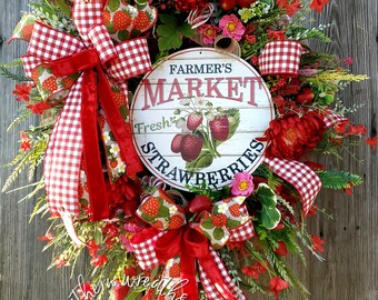 Summer Strawberry Wreath, Deluxe Strawberry Door Swag, Front Door Wreath, Strawberry Decor