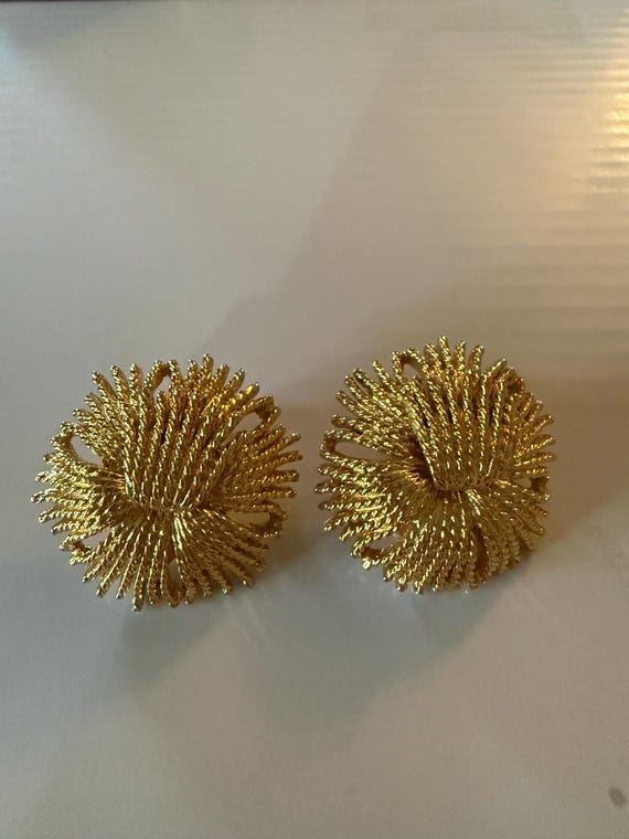 Monet Cordelia clip on earrings