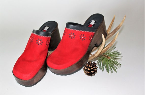 tommy hilfiger clogs