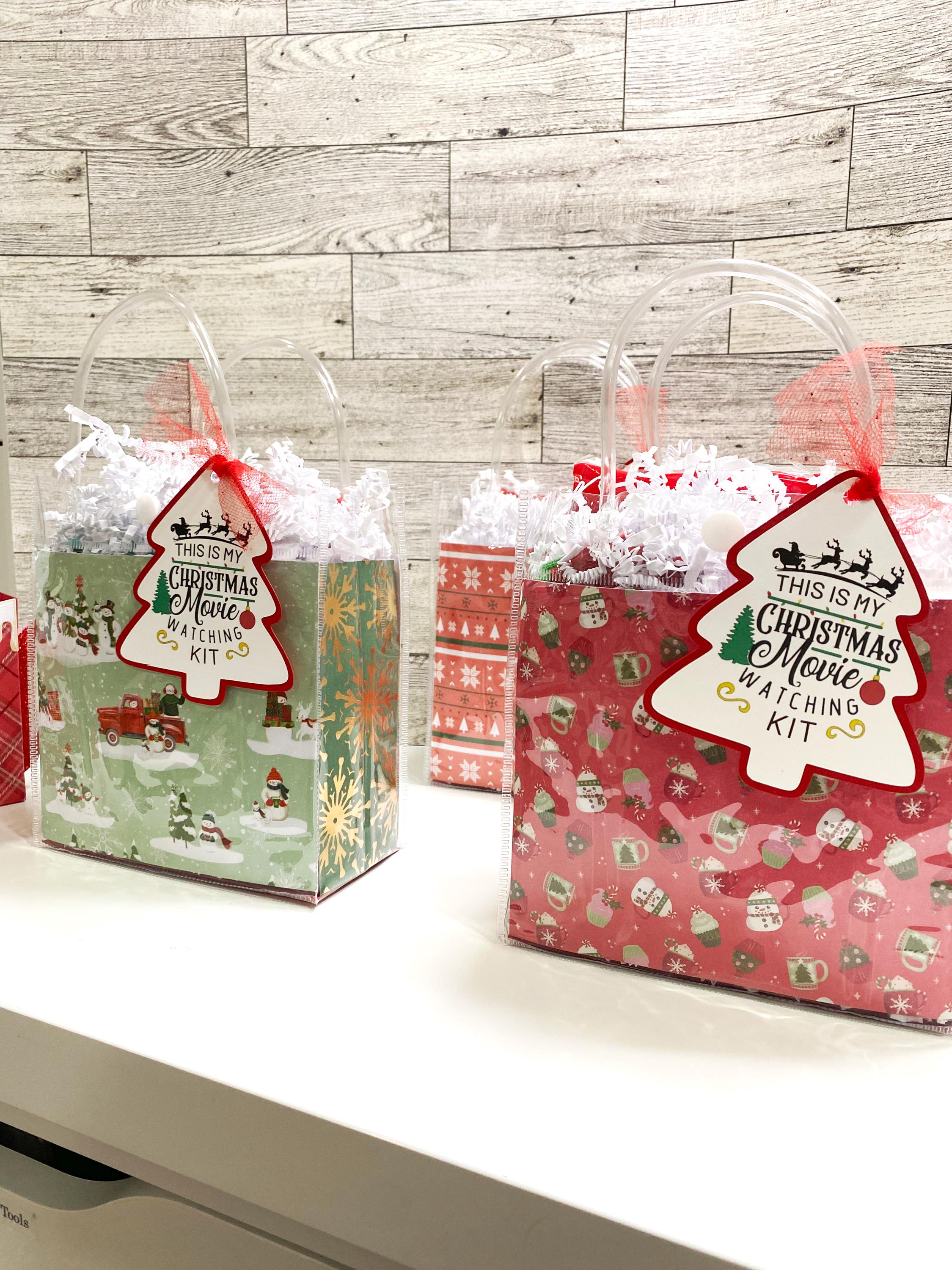 41 Easy Popcorn Crafts for Kids 37 Christmas Movie Watching Kit, Teacher Christmas Gifts, Coworker…