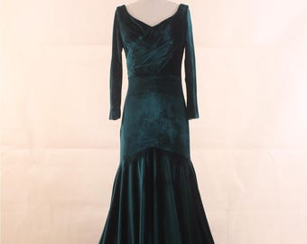 Green Velvet Mermaid Mother Of The Bride Dress: Vintage Long Sleeve Evening Gown