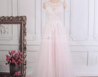 Light Pink Boho A-line Wedding Dress: Lace Tulle Overlay Bridal Dresses Gown