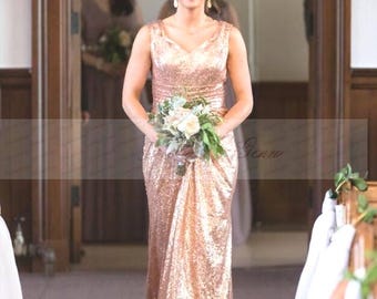 Abito da damigella d'onore a sirena con paillettes oro rosa: abito da ballo lungo con scollo a V scintillante