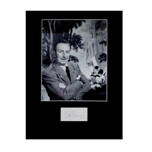 WALT DISNEY AUTOGRAPH photo display Mickey Mouse