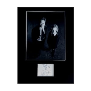 The X-Files AUTOGRAPH photo display Gillian Anderson David Duchovny TV