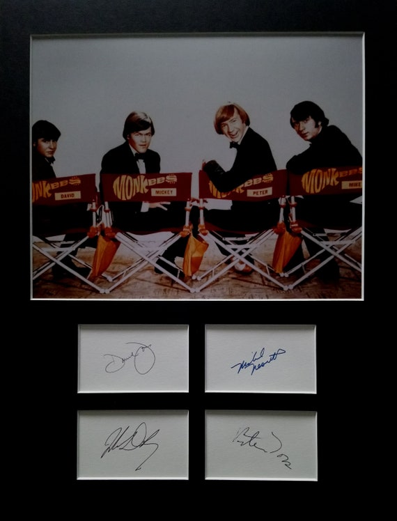 THE MONKEES（モンキーズ）の4名直筆サイン額装 THE MONKEES AUTOGRAPH Photo Display Davy Jones Peter Tork Mike
