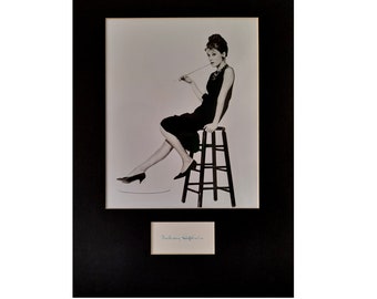 AUDREY HEPBURN AUTOGRAPH photo display Breakfast at Tiffanys