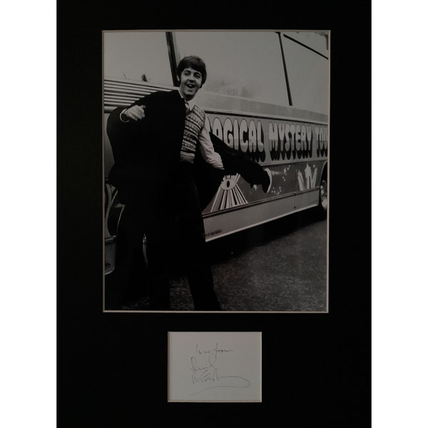 PAUL McCARTNEY AUTOGRAPH photo display Magical Mystery Tour