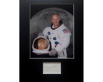 BUZZ ALDRIN Apollo 11 AUTOGRAPH photo display