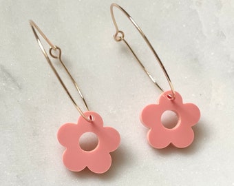 Peach Flower Hoops, Flower Earrings, Flower Hoop Earrings, Daisy Earrings, Coral Flower Earrings, Acrylic Flower Hoops, Peach Daisy Hoops