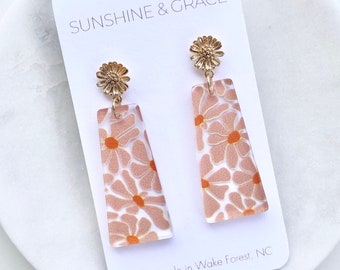 Daisy Earrings, Orange Earrings, Pink Earrings, Summer Earrings, Lightweight Earrings