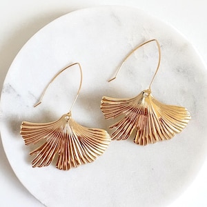 Gold Ginkgo Leaf Earrings, Botanical Earrings, Gold Leaf Earrings, Gift for Her, Modern Earrings, Ginkgo Leaf Dangle Earrings