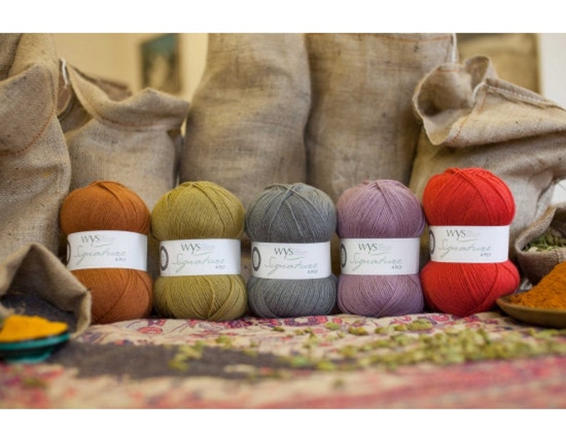 630 West Yorkshire Spinners Signature 4 Ply Yarn Wool 100g Nutmeg