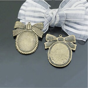 10pcs Oval Bowtie Pendant Tray,  Bezel Setting, 22mmx30mm Cabochon Tray - Antique Bronze