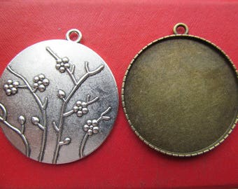 Heavy Round Pendant Bezel Setting, 40mm Cabochon Tray - Great to Match Glass and Epoxy