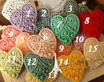 15  Colors Heart-Shaped Resin Flowers, Zakka,Beautiful Green Crystal Resin Accessories, 45mmx50 mm