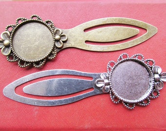 Bookmark Pendant Tray, Flower Bezel Setting,20mm  Cabochon Tray - Antique Bronze,Antique Silver