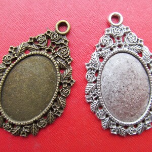 18mmx25mm Pendant Tray, Bezel Setting, 18mmx25mm  Cabochon Tray - Antique Bronze,Antique Silver