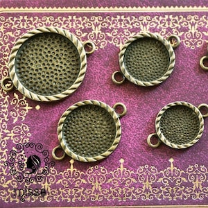 20mm Round Twist Connector Pendant Tray, Bezel Setting,20mm Cabochon Tray - Antique Bronze,Antique Silver,Two Loops,Bracelet Accessory