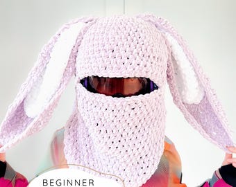 Haakpatroon voor een skihelmhoes met konijnenmotief, dierenbalaclava voor kinderen en volwassenen, winterse snowboardcapuchon met madeliefje