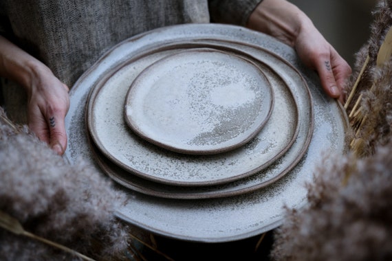 STC Classic Natural Shape Stoneware Plates Bowls in Grey Cream