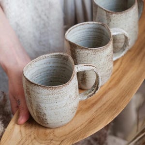 Earthling SIMPLICITY - Handgefertigte Steinzeug Tasse: Große minimalistische Keramik Kaffee Tee Tasse