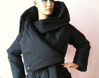 Loose winter collar square down jacket/Atmosphere comfortable and warm asymmetrical wrap overcoat in black.