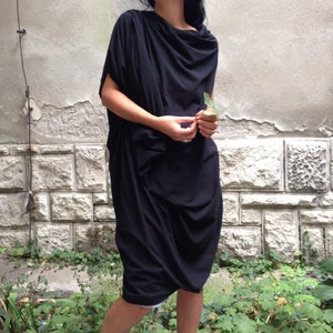 Minimalistisch, extravagante Sommer asymmetrische Tunikakleid schwarz / plus Größe Tunika / Kleid überdimensioniert / Lagenlook Kleid